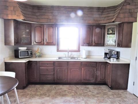 2953 E 10th Rd, Utica, IL 61373 photo 4