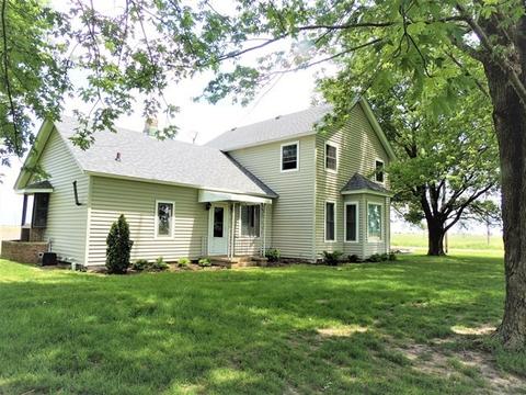 2953 E 10th Rd, Utica, IL 61373 photo 1