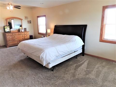 2953 E 10th Rd, Utica, IL 61373 photo 13