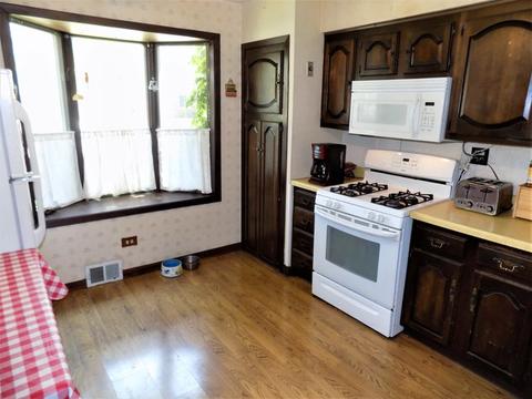 330 Wheeling Ave, Wheeling, IL 60090 photo 3