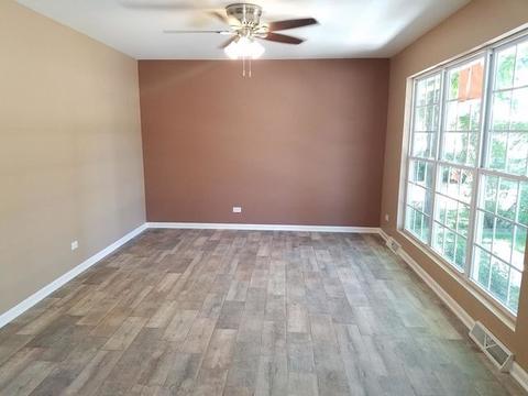 910 Sullivan Rd, Aurora, IL 60506 photo 9