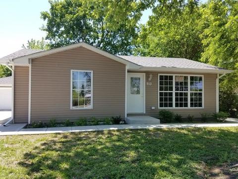910 Sullivan Rd, Aurora, IL 60506 photo 1
