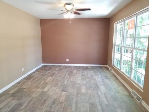910 Sullivan Rd, Aurora, IL 60506 photo 4