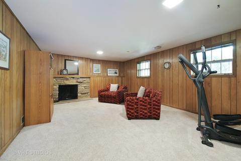 1021 Juniper Ter, Glenview, IL 60025 photo 7