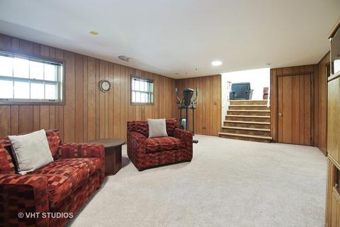 1021 Juniper Ter, Glenview, IL 60025 photo 6
