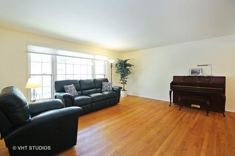 1021 Juniper Ter, Glenview, IL 60025 photo 2