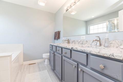3132 Valley Falls St, Elgin, IL 60123 photo 10