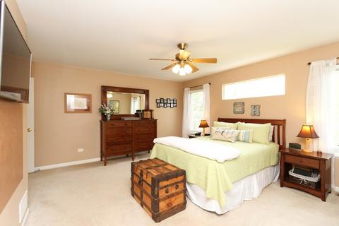 2133 Hazelwood Dr, Mchenry, IL 60051 photo 12