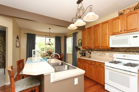 2133 Hazelwood Dr, Mchenry, IL 60051 photo 9