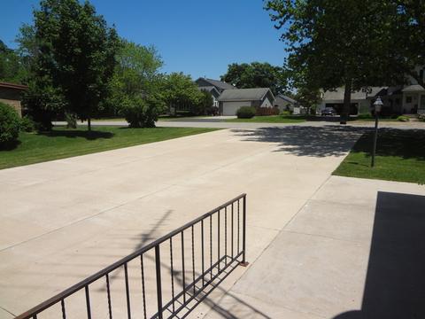 105 E Taylor St, Newark, IL 60541 photo 5