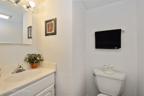 1264 Clover Ln, Hoffman Estates, IL 60192 photo 15