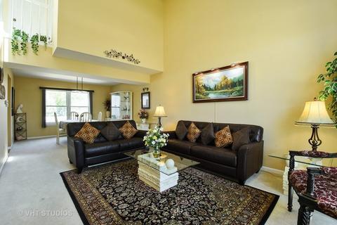 1264 Clover Ln, Hoffman Estates, IL 60192 photo 3