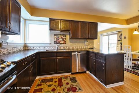 1264 Clover Ln, Hoffman Estates, IL 60192 photo 5