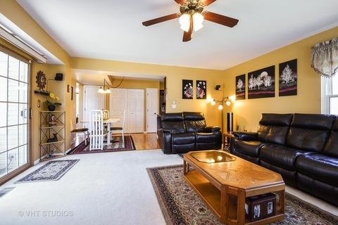 1264 Clover Ln, Hoffman Estates, IL 60192 photo 8