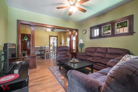 857 E Jackson St E, Morris, IL 60450 photo 4