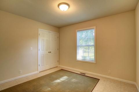 8 Paradise Ln, White Heath, IL 61884 photo 12