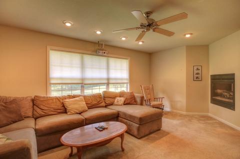 8 Paradise Ln, White Heath, IL 61884 photo 4