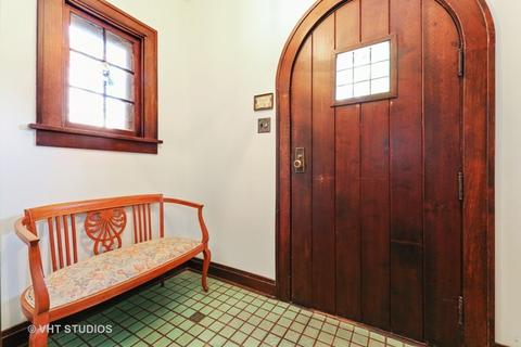 618 N Cross St, Wheaton, IL 60187 photo 5