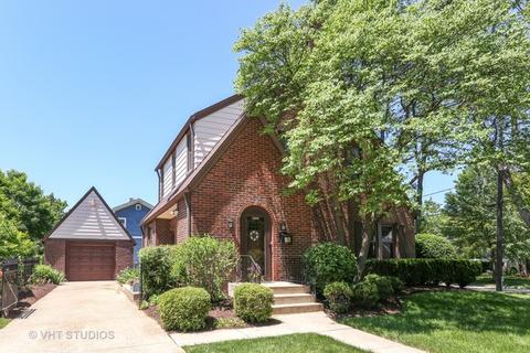 618 N Cross St, Wheaton, IL 60187 photo 2
