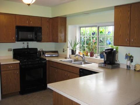 1655 Pebble Beach Cir, Elgin, IL 60123 photo 24