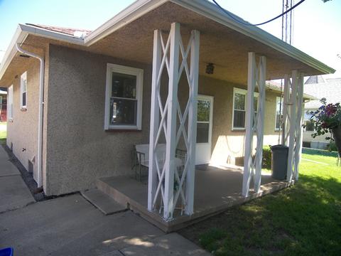 416 8th St, Peru, IL 61354 photo 3