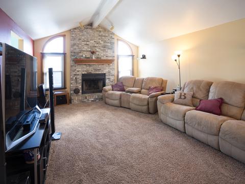 2825 Ruth Fitzgerald Dr, Plainfield, IL 60586 photo 2
