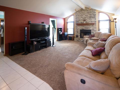 2825 Ruth Fitzgerald Dr, Plainfield, IL 60586 photo 3