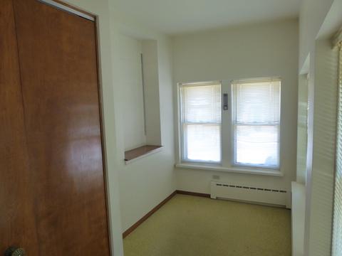 3918 Maple Ave, Brookfield, IL 60513 photo 9