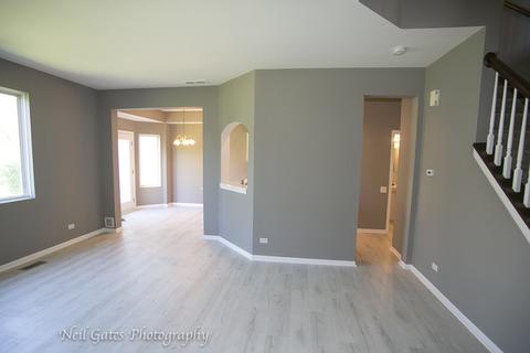 2354 Cove Ct, Elgin, IL 60123 photo 5