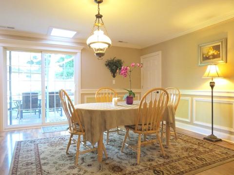 935 Valley Stream Dr, Wheeling, IL 60090 photo 5