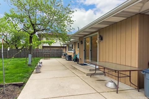 574 Debra Dr, Des Plaines, IL 60016 photo 24