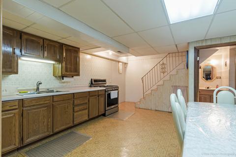 574 Debra Dr, Des Plaines, IL 60016 photo 13