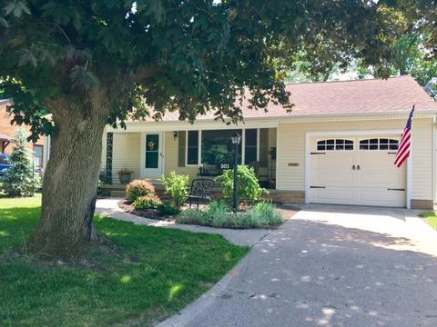501 W Winfield St, Morrison, IL 61270 photo 2