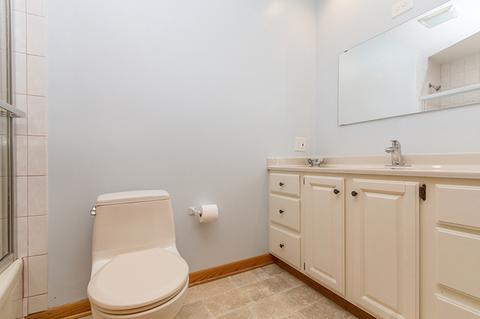 340 Pleasant St, Hoffman Estates, IL 60169 photo 19