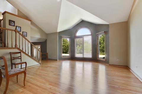 4 W Roberta St, Lemont, IL 60439 photo 2