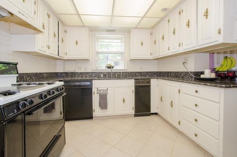 1304 Evergreen Ave, Des Plaines, IL 60016 photo 3