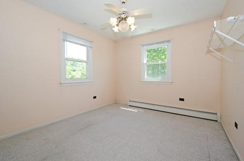 1304 Evergreen Ave, Des Plaines, IL 60016 photo 8