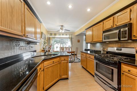 2123 W Adobe Dr, Addison, IL 60101 photo 4