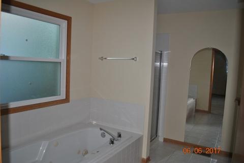 3671 Baybrook Dr, Aurora, IL 60504 photo 12