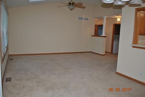 3671 Baybrook Dr, Aurora, IL 60504 photo 7