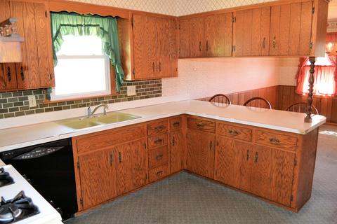 17559 Lorenz Ave, Lansing, IL 60438 photo 5