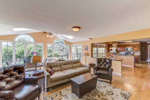 2227 Barger Ct, Wheaton, IL 60189 photo 9