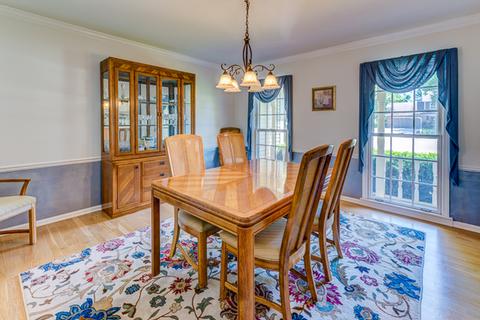 2227 Barger Ct, Wheaton, IL 60189 photo 4