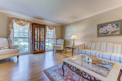 2227 Barger Ct, Wheaton, IL 60189 photo 3