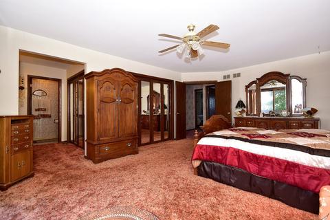 16 W707 90th St, Willowbrook, IL 60527 photo 12