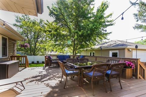 225 Princeton St, Hoffman Estates, IL 60169 photo 19