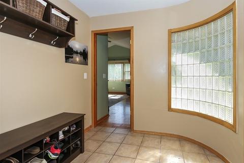 225 Princeton St, Hoffman Estates, IL 60169 photo 9