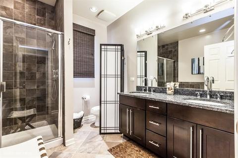 4201 S Berkeley Ave, Chicago, IL 60653 photo 6