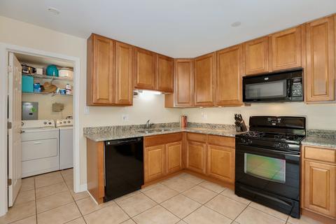720 Olive St, Hoffman Estates, IL 60169 photo 8