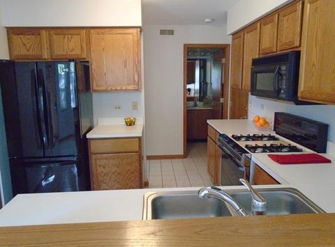 3212 Anton Dr, Aurora, IL 60504 photo 7